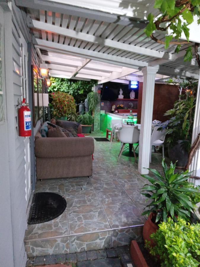 Mitchell'S Guesthouse Parow Zewnętrze zdjęcie